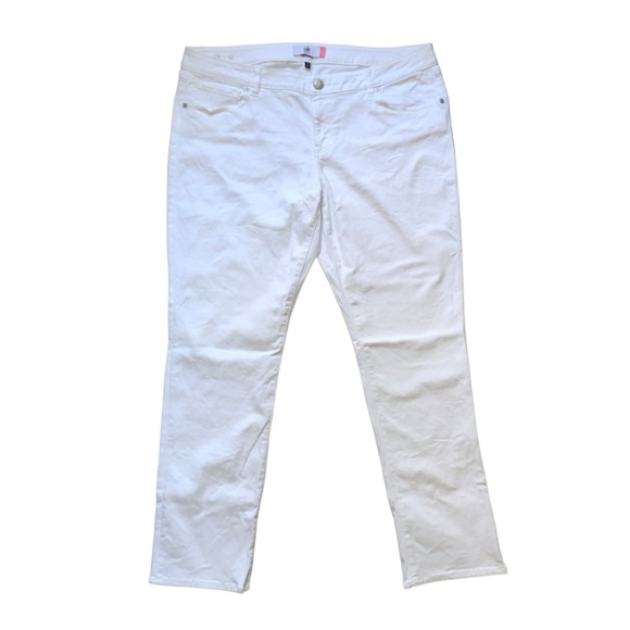 CAbi jeans soft white denim slim boyfriend fit size 16 - Picture 2 of 15